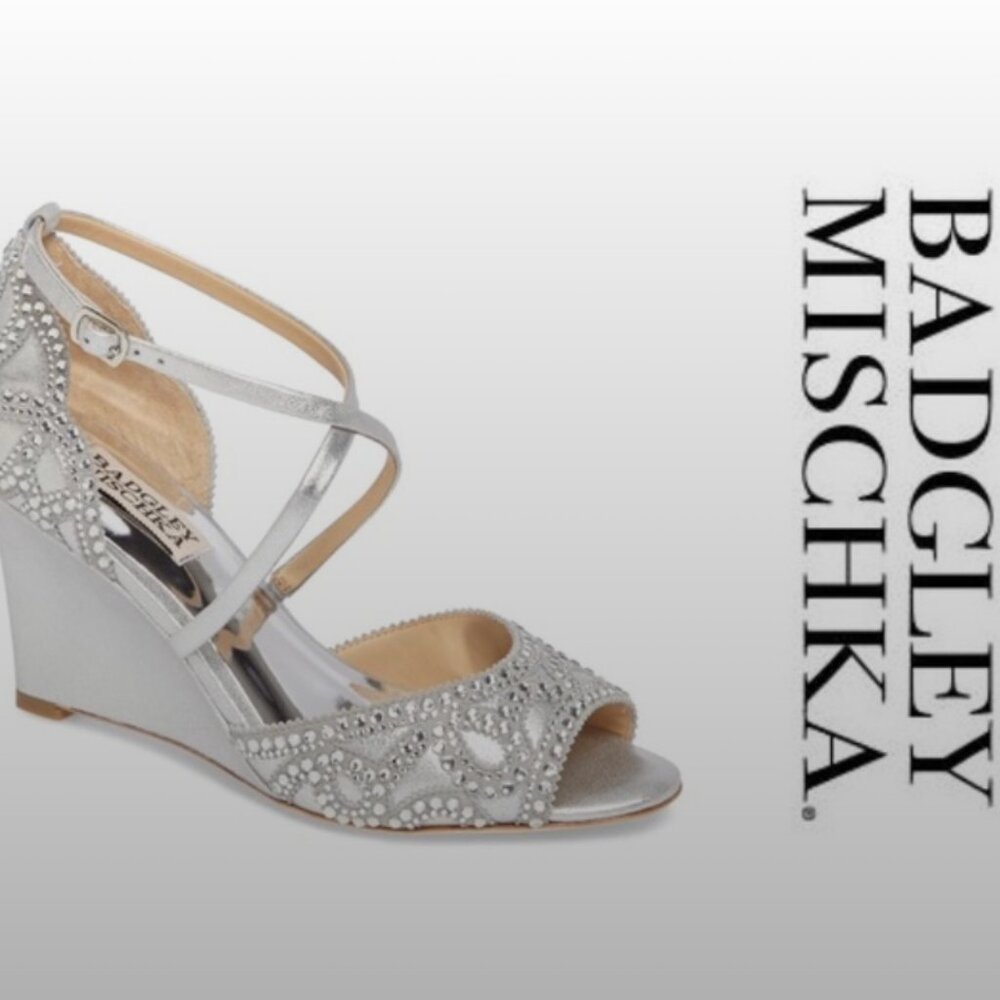 Badgley Mischka Winter Strappy Wedge